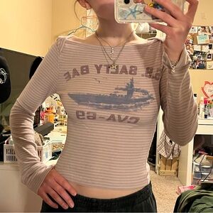 BDG Urban graphic long sleeve baby tee